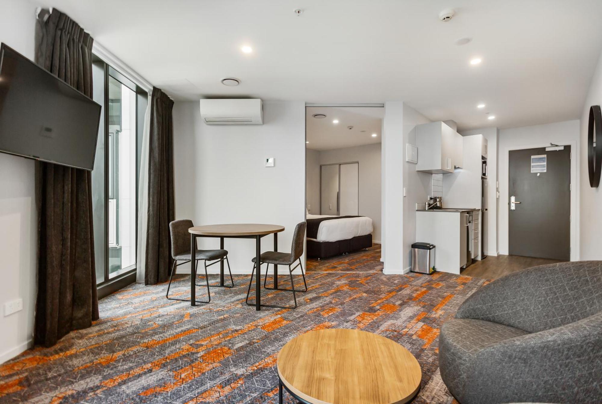 Ramada By Wyndham Newmarket Окленд Номер фото